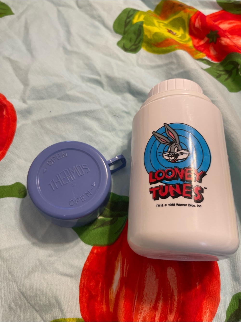 Thermos White and Lavender Looney Tunes Bugs Bunny Travel Bottle